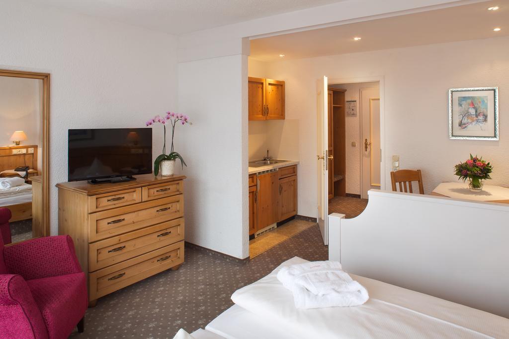Interest Vitalhotel - Partnerbetrieb Von Oberstaufen Plus ภายนอก รูปภาพ